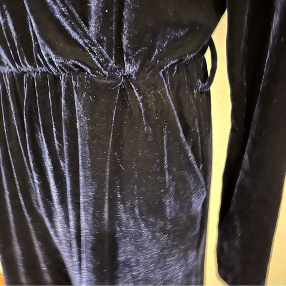 Elegant Navy Velvet long sleeve long pants Jumpsuit size large - Picture 5 of 15